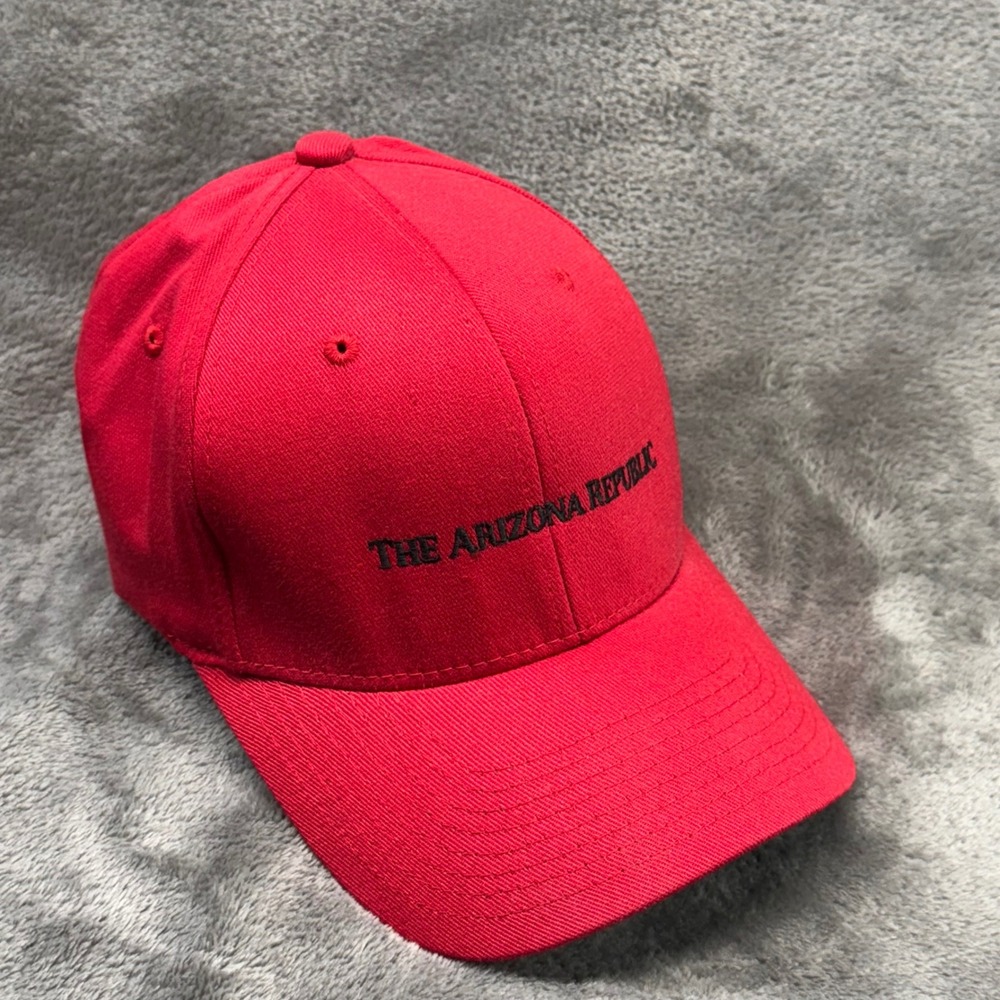 The‎ Arizona Republic Hat Baseball Cap Red Embroidered Logo L-XL